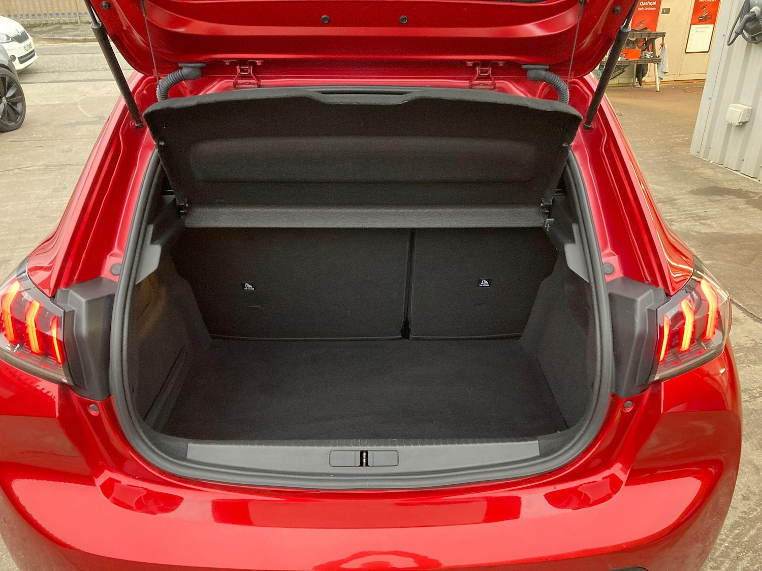 Used Peugeot 208 2021 for sale - 77332007: Photo 39