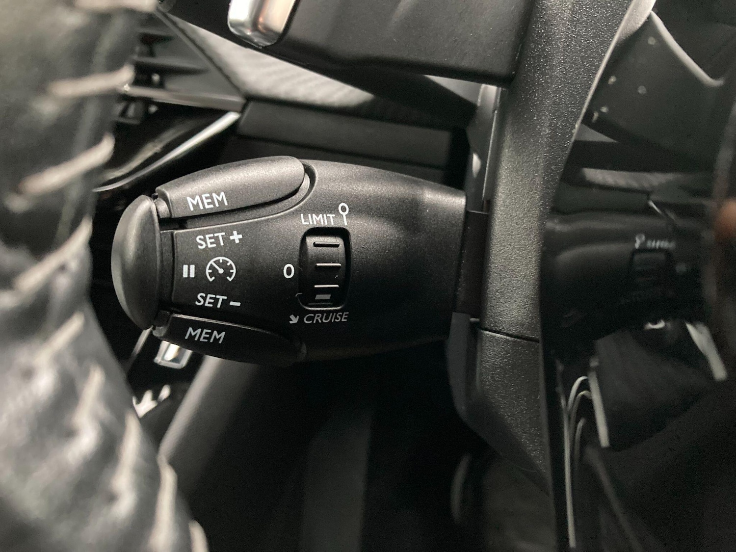 Used Peugeot 208 2021 for sale - 77332007: Photo 56