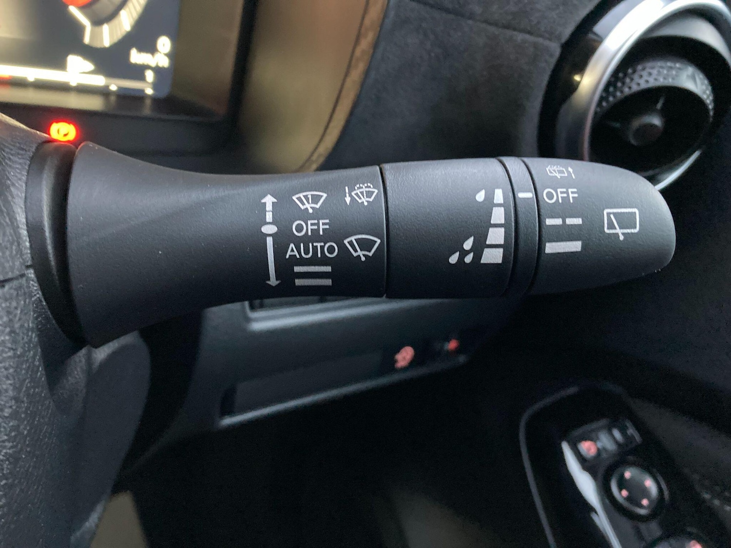 Used Nissan Juke for sale - 77242489: Photo 53