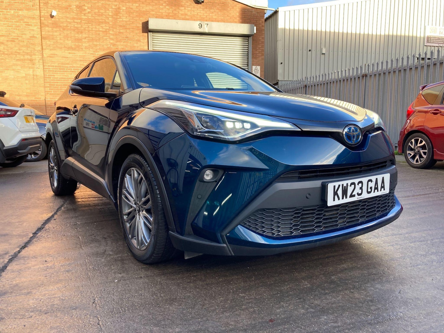Used Toyota C-HR 2023 for sale - 76584722: Photo 16