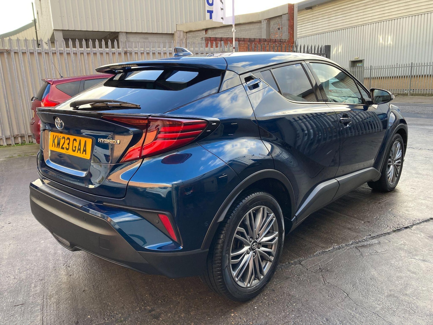 Used Toyota C-HR 2023 for sale - 76584722: Photo 19