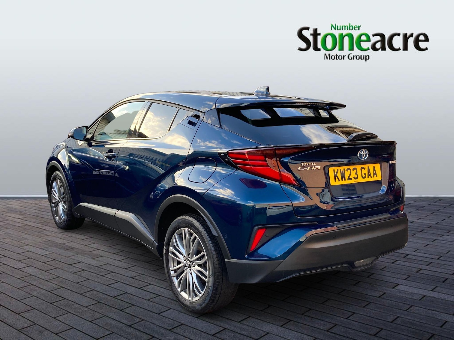 Used Toyota C-HR 2023 for sale - 76584722: Photo 4