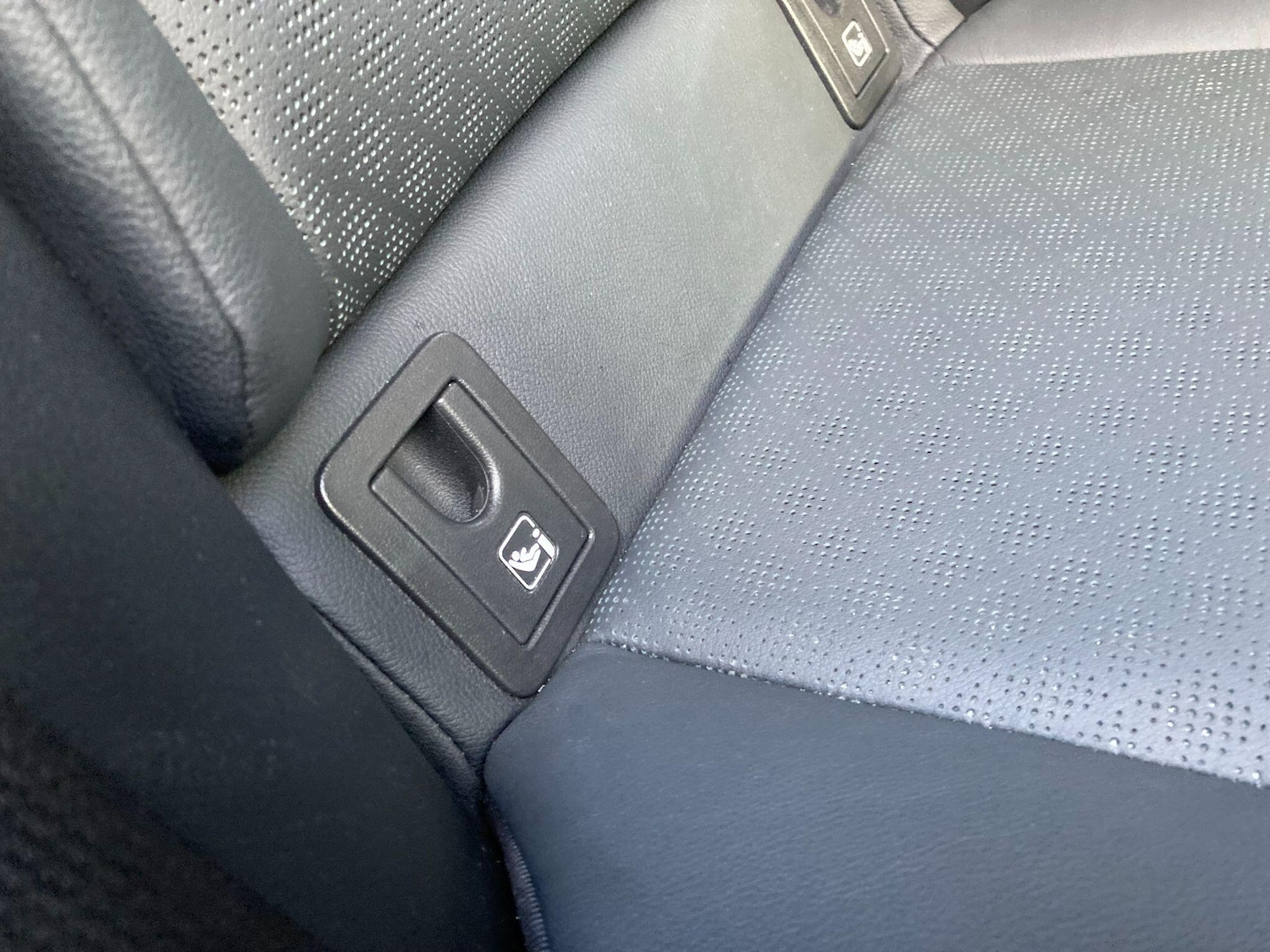 Used Toyota C-HR 2023 for sale - 76584722: Photo 40