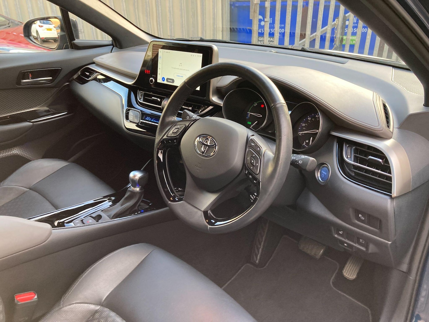 Used Toyota C-HR 2023 for sale - 76584722: Photo 47