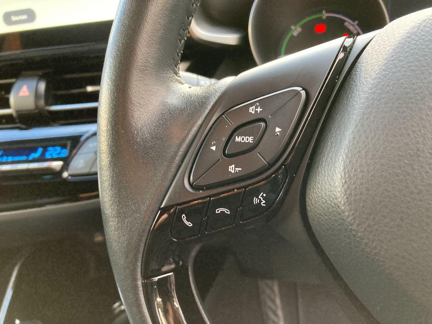 Used Toyota C-HR 2023 for sale - 76584722: Photo 50