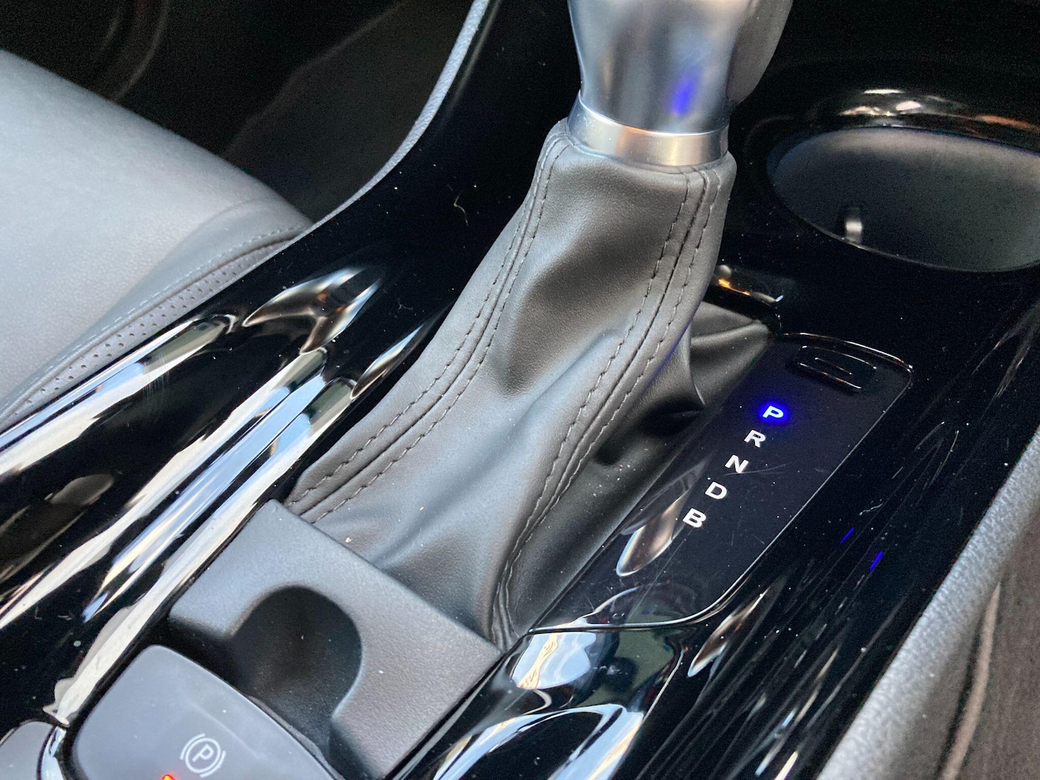 Used Toyota C-HR 2023 for sale - 76584722: Photo 56