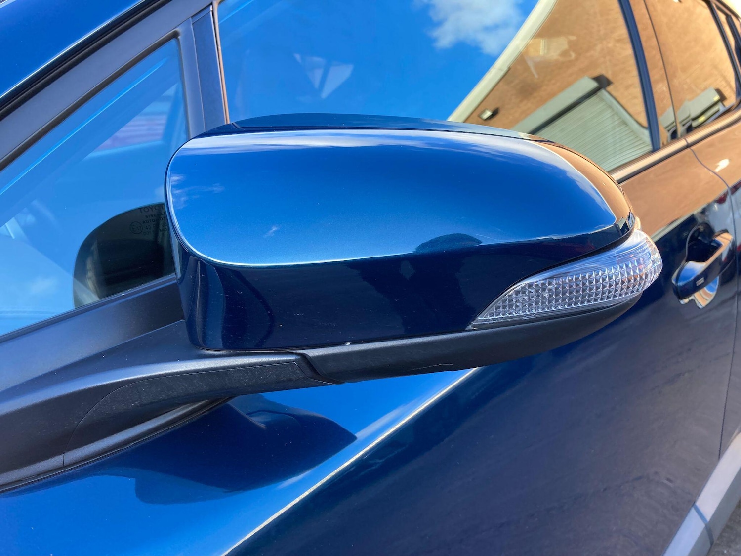 Used Toyota C-HR 2023 for sale - 76584722: Photo 9