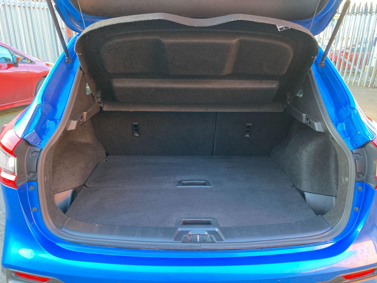 Used Nissan Qashqai 2018 for sale - 76976496: Photo 29