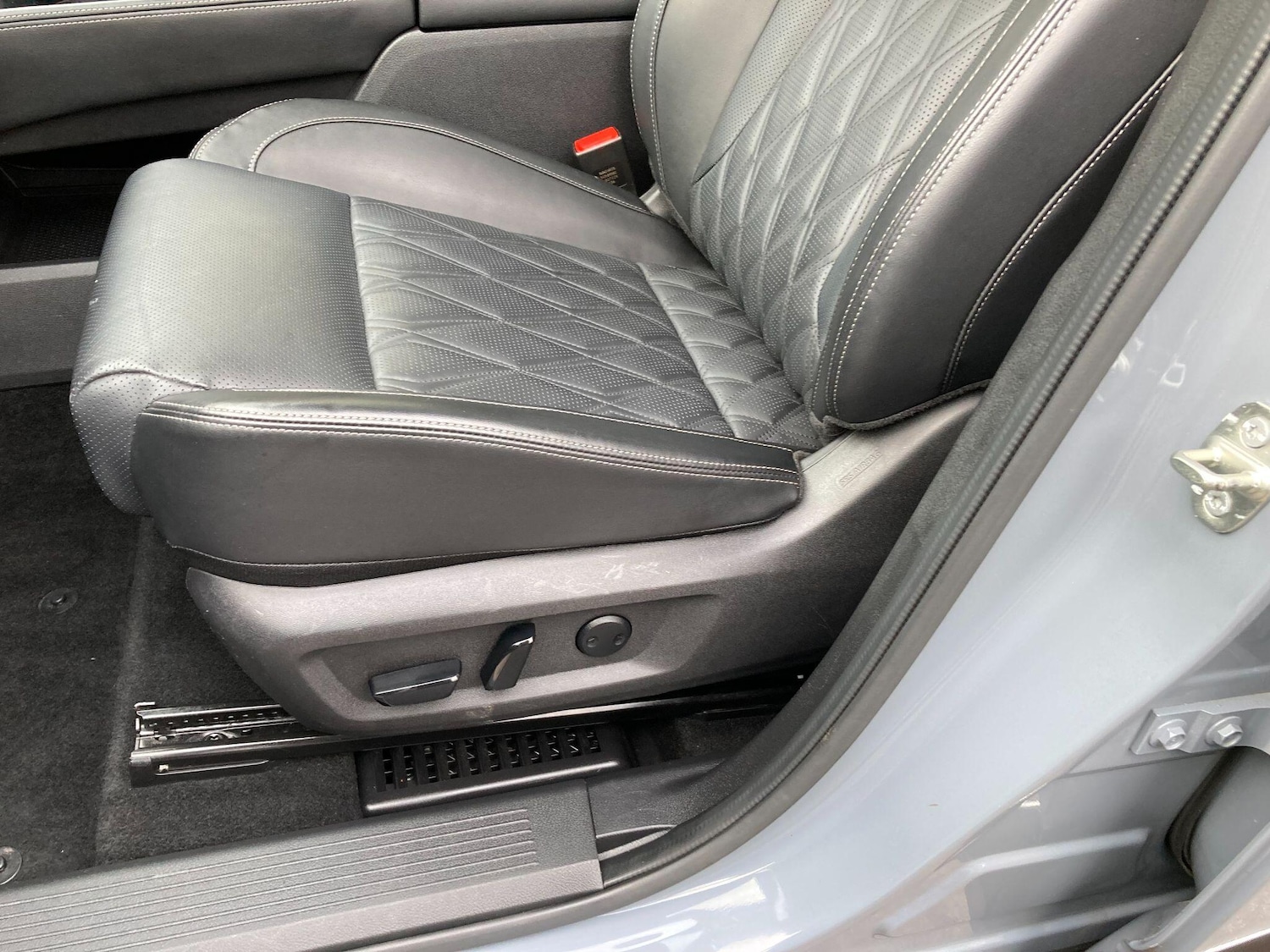 Used Nissan X-Trail 2023 for sale - 77057361: Photo 41