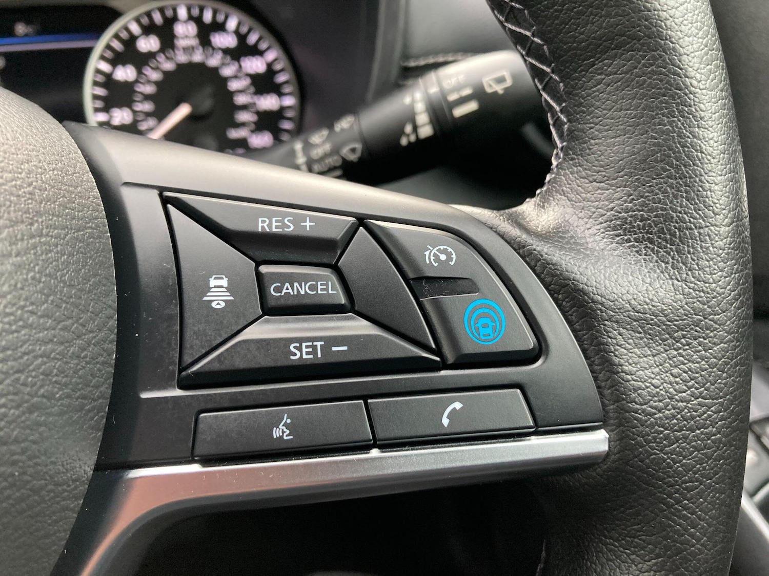 Used Nissan Juke 2023 for sale - 77101915: Photo 56