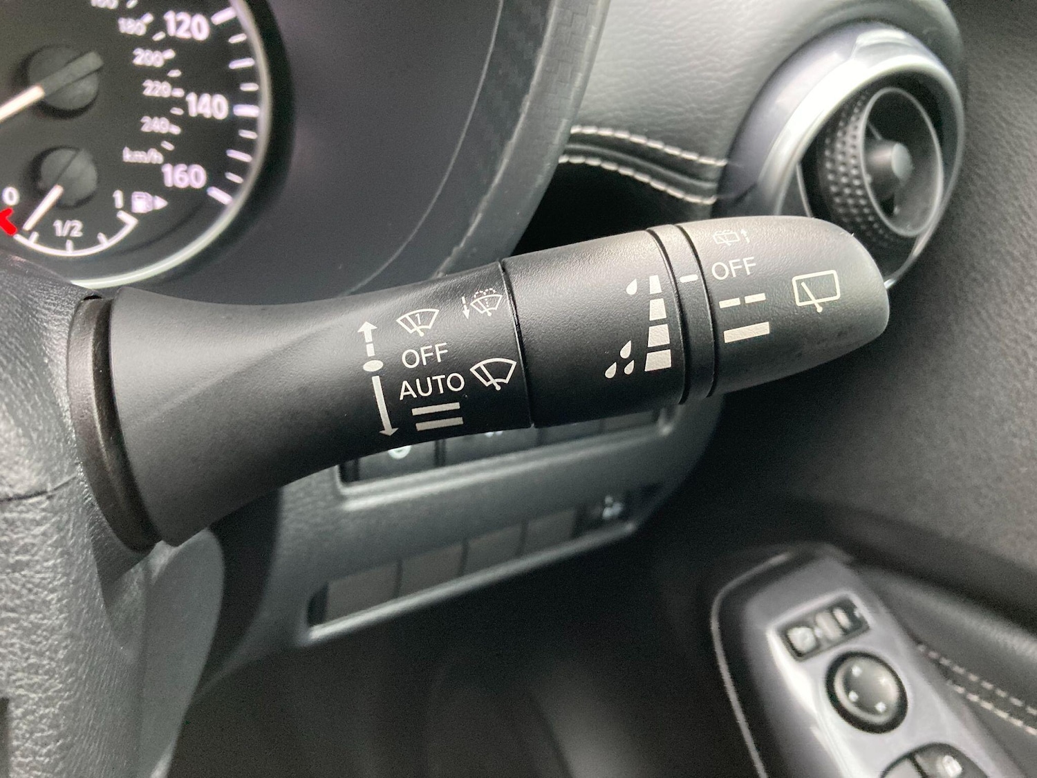 Used Nissan Juke 2023 for sale - 77101915: Photo 58