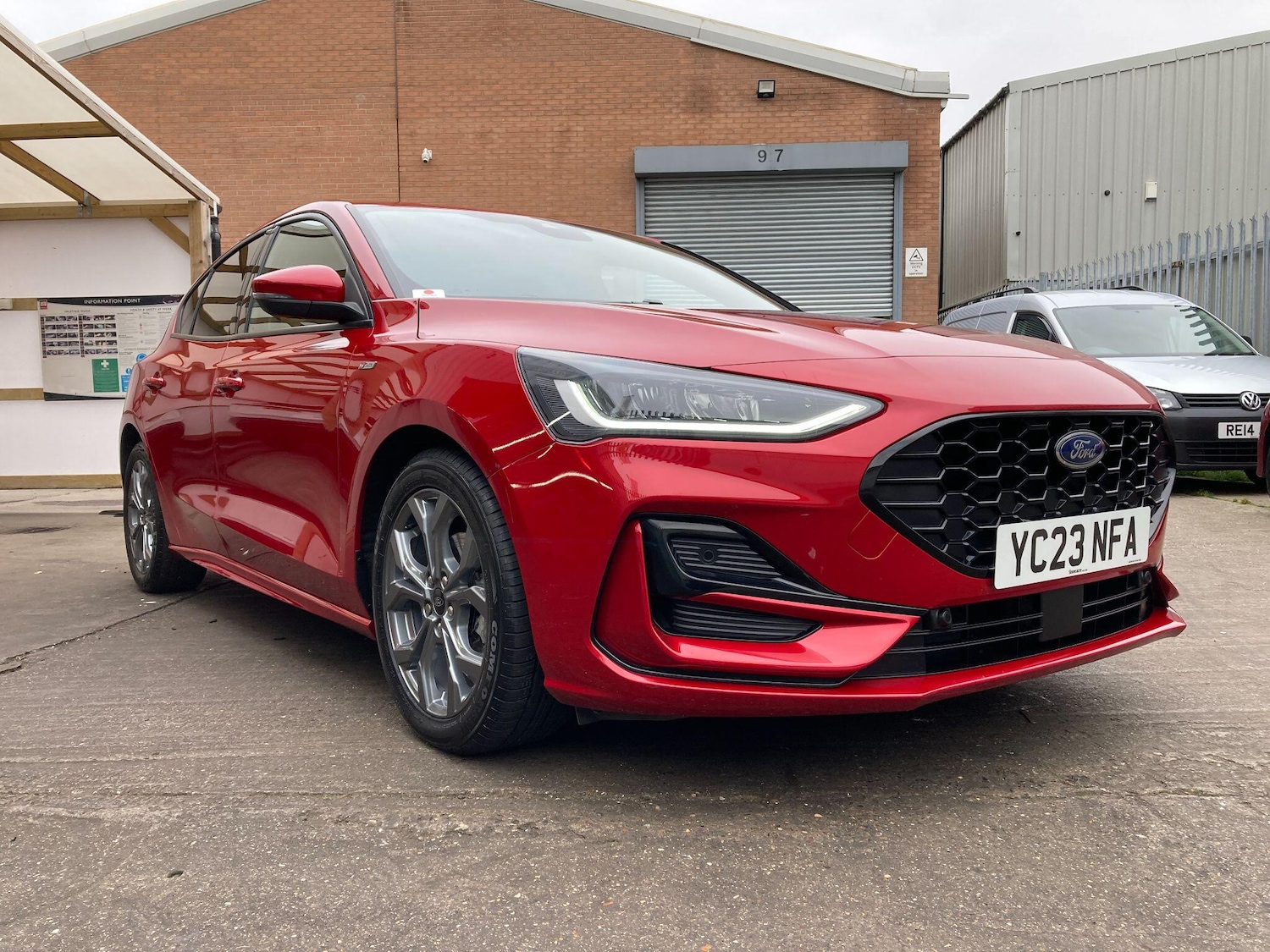 Used Ford Focus 2023 for sale - 76432822: Photo 19