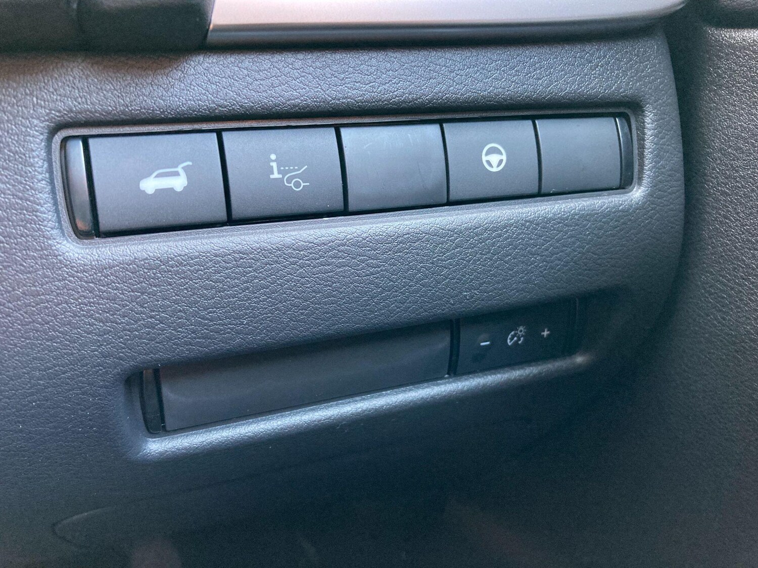 Used Nissan Qashqai for sale - 77892749: Photo 59