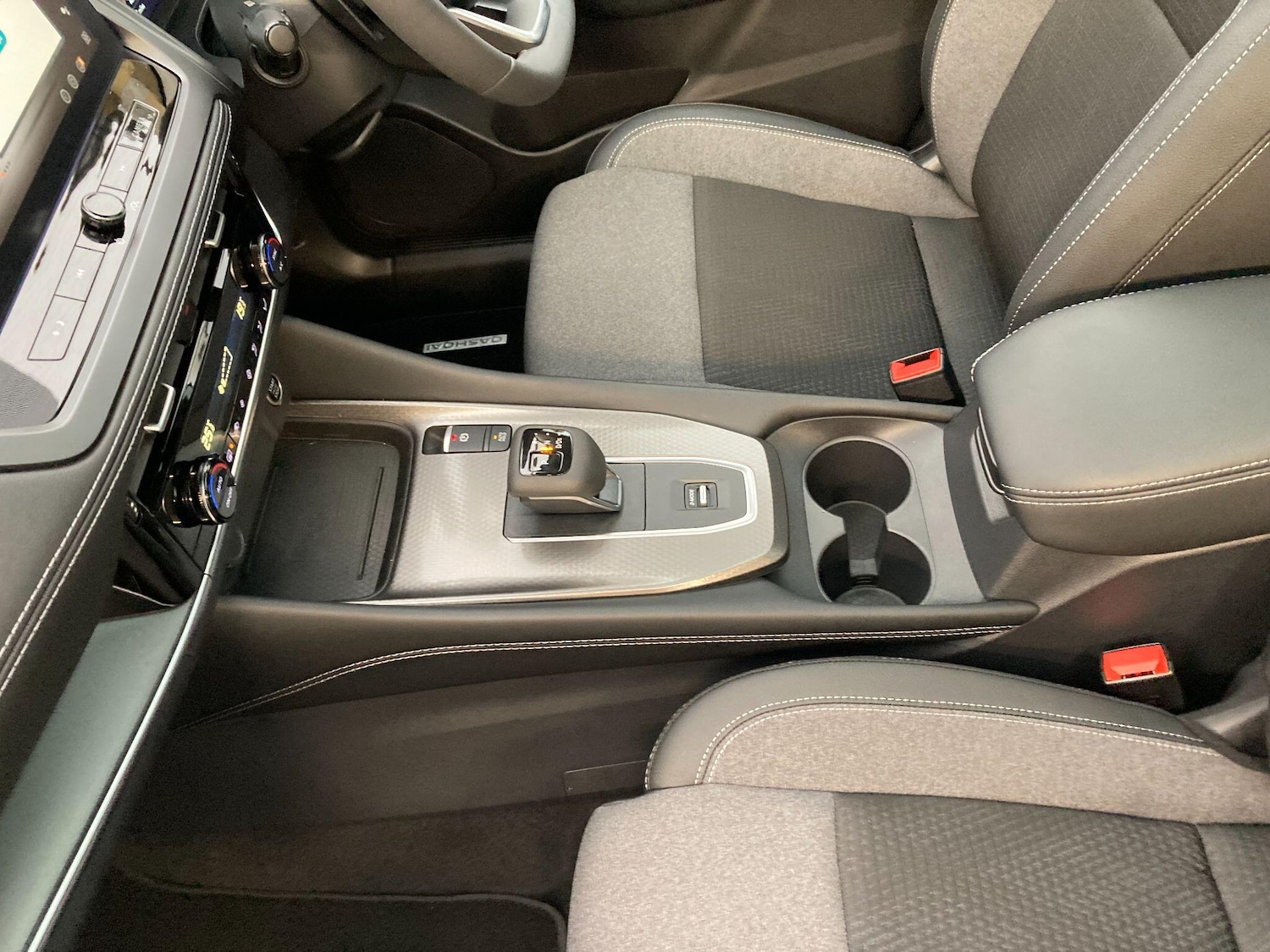 Used Nissan Qashqai for sale - 78147790: Photo 33