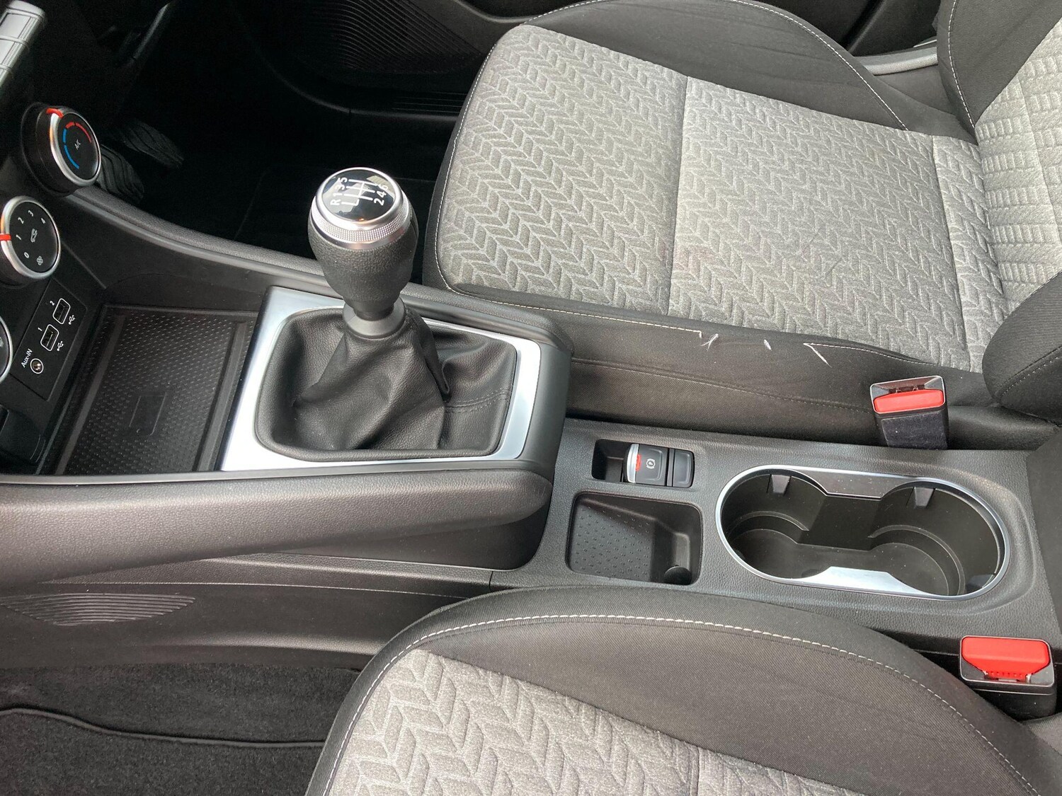 Used Renault Captur 2022 for sale - 76239388: Photo 32