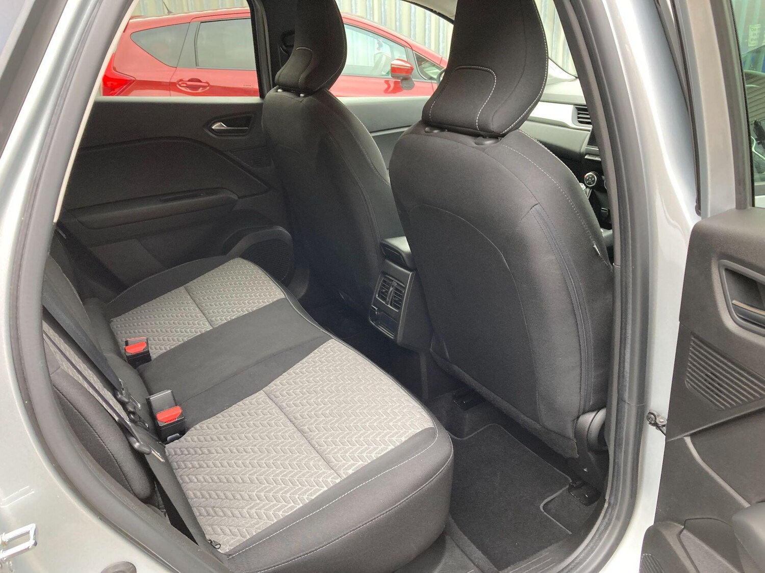 Used Renault Captur 2022 for sale - 76239388: Photo 38