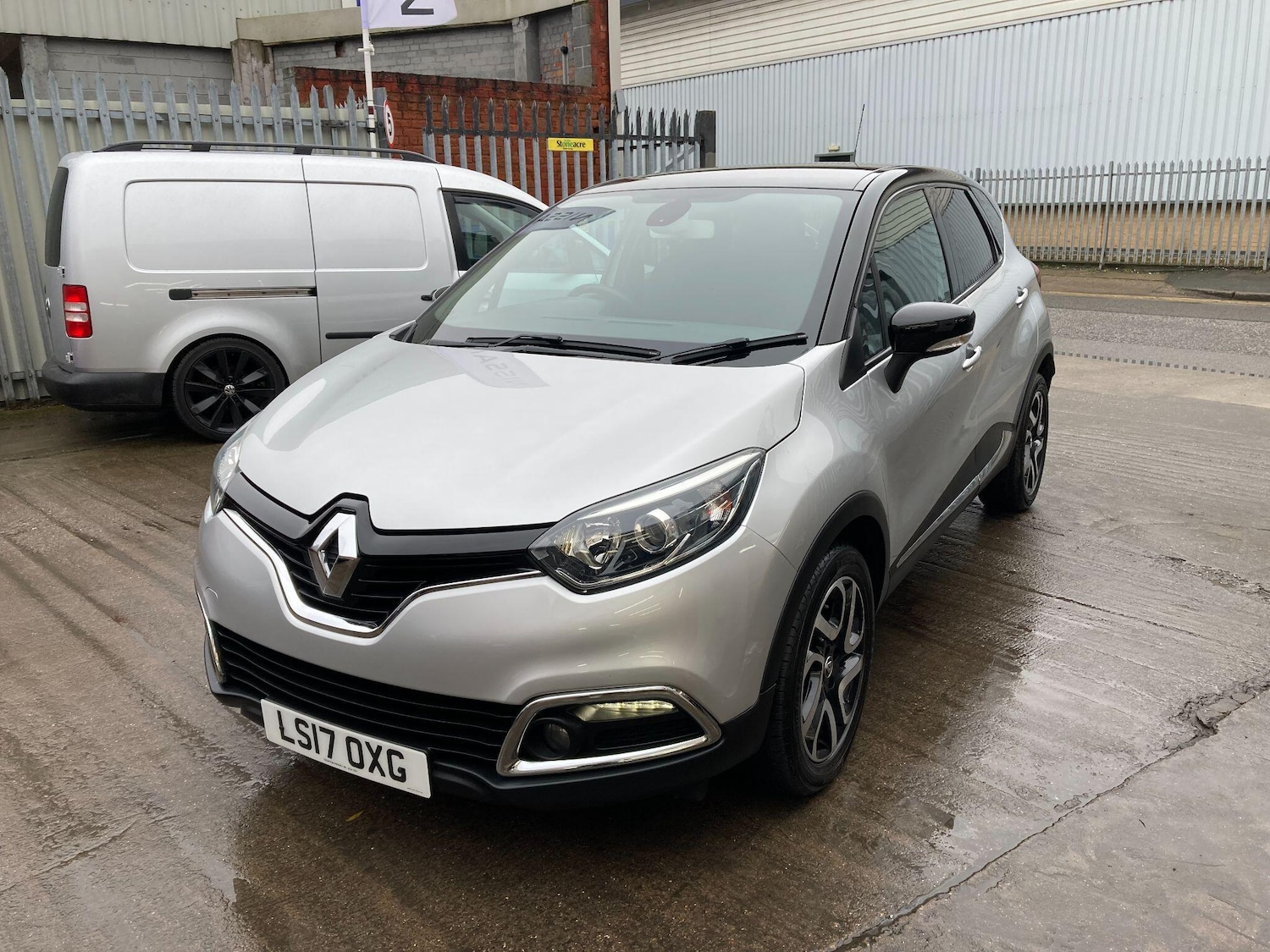 Used Renault Captur 2017 for sale - 77468153: Photo 13