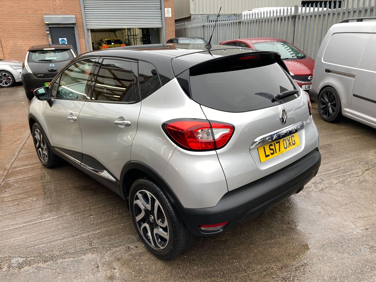Used Renault Captur 2017 for sale - 77468153: Photo 24