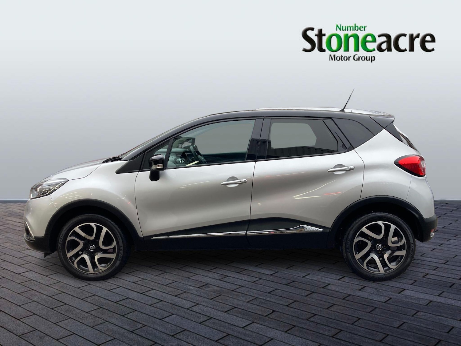 Used Renault Captur 2017 for sale - 77468153: Photo 5