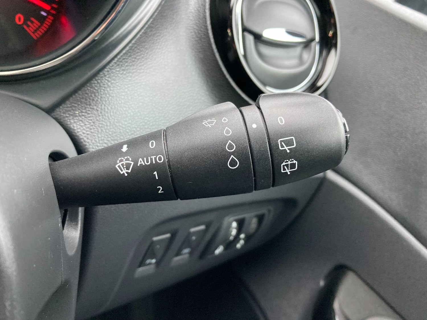 Used Renault Captur 2017 for sale - 77468153: Photo 51