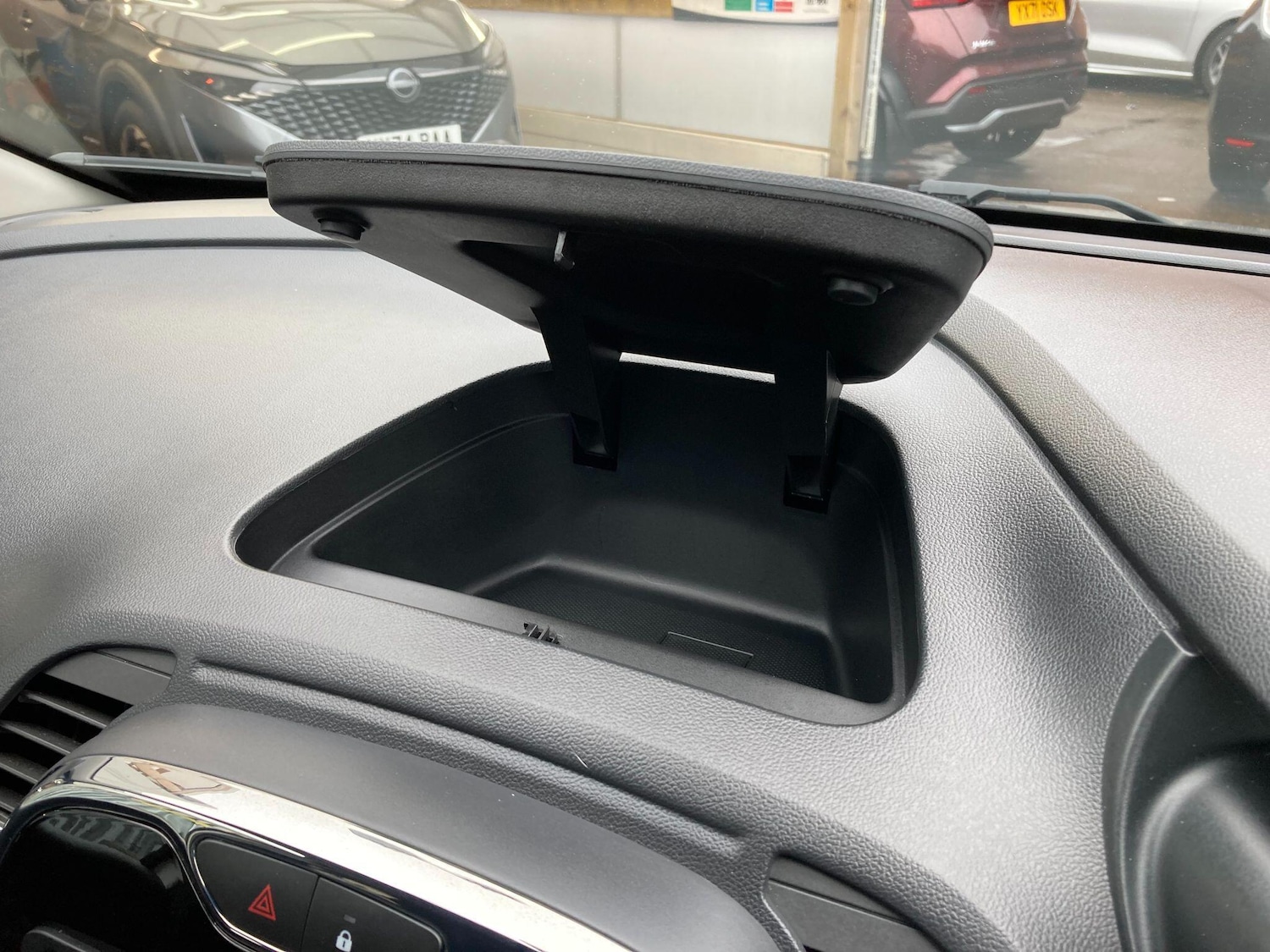 Used Renault Captur 2017 for sale - 77468153: Photo 59