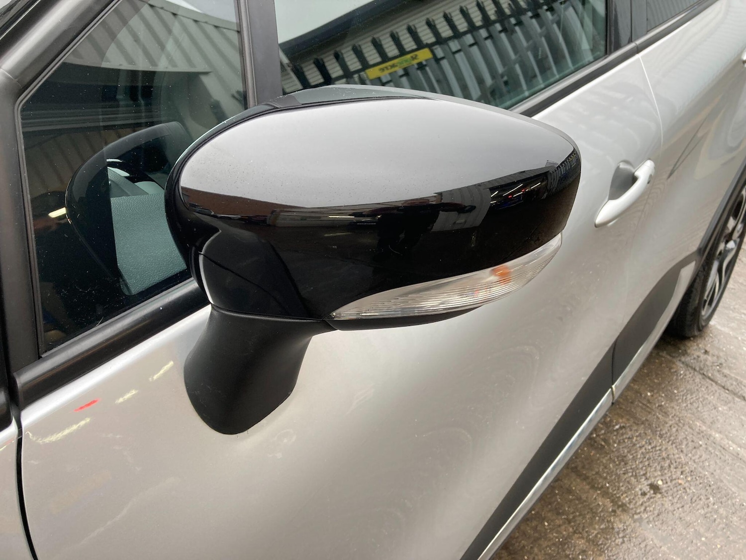 Used Renault Captur 2017 for sale - 77468153: Photo 9