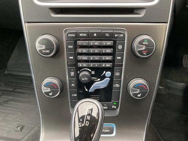 Used Volvo V60 2014 for sale - 76270758: Photo 66