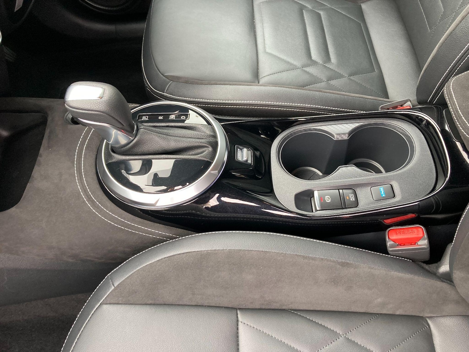 Used Nissan Juke 2024 for sale - 76511871: Photo 38