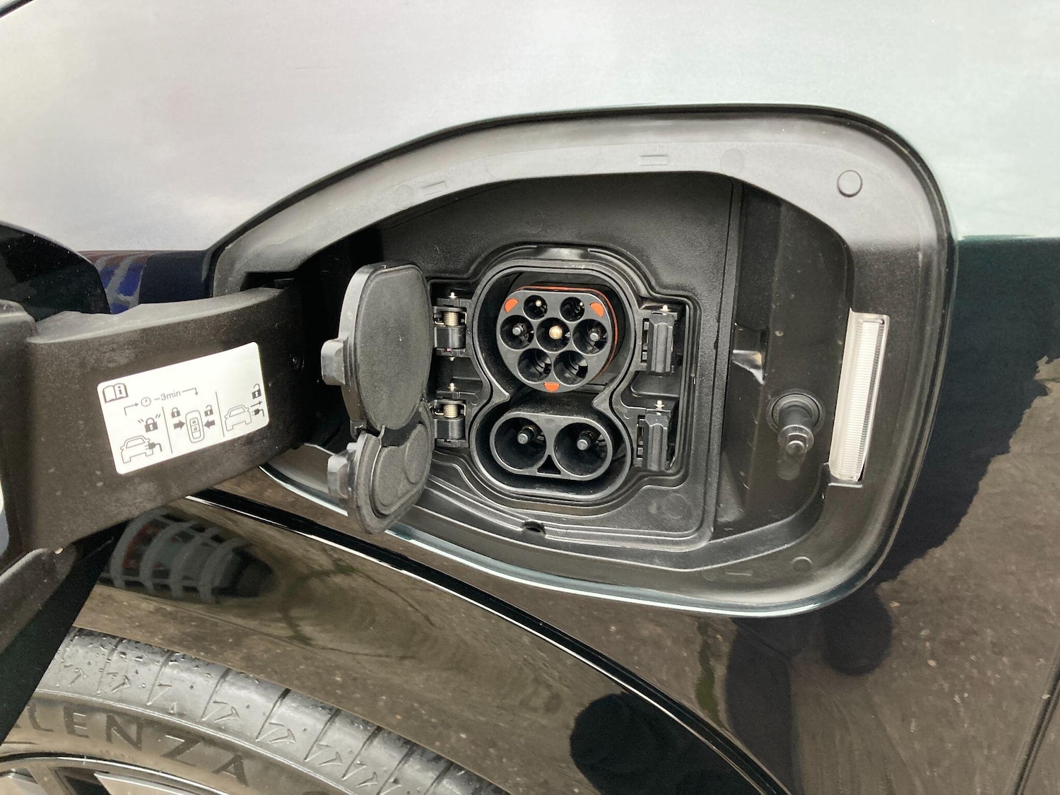 Used Nissan ARIYA 2025 for sale - 76671672: Photo 11