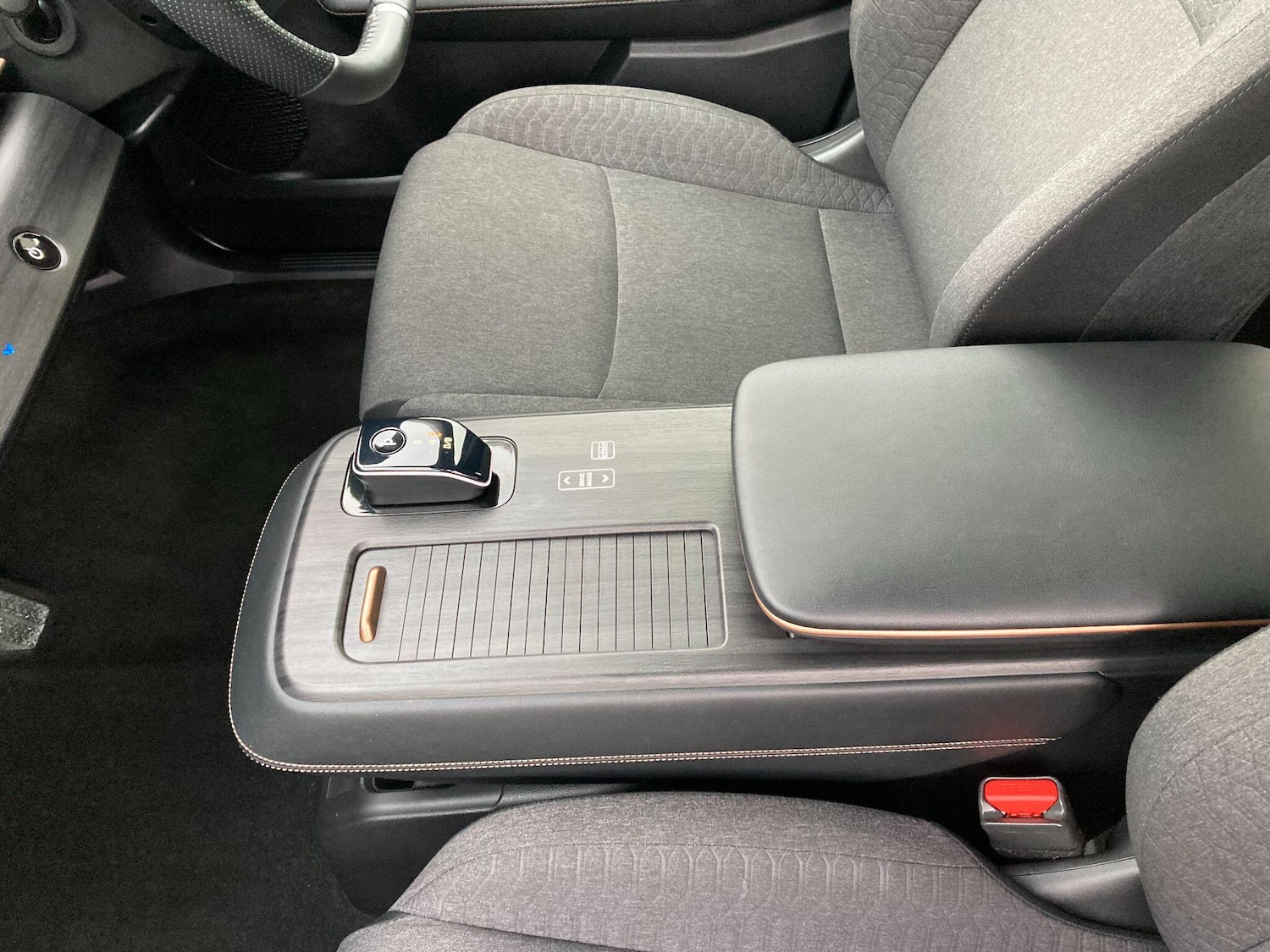 Used Nissan ARIYA 2025 for sale - 76671672: Photo 34