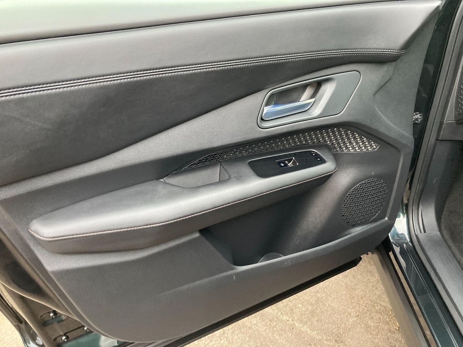 Used Nissan ARIYA 2025 for sale - 76671672: Photo 38