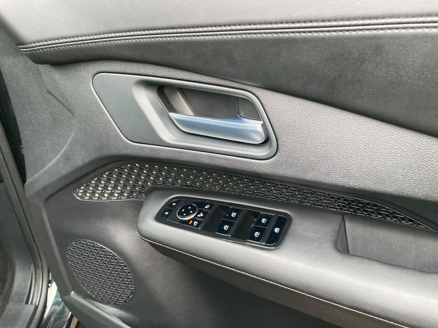 Used Nissan ARIYA 2025 for sale - 76671672: Photo 52