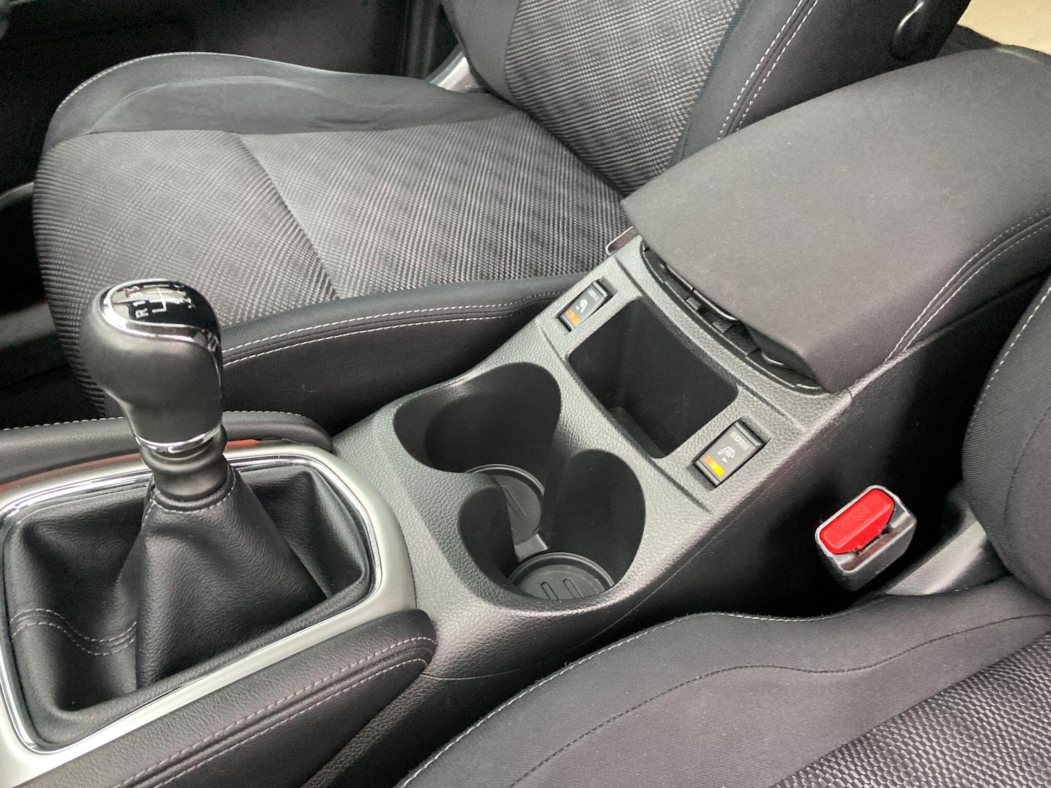 Used Nissan Qashqai 2016 for sale - 76620155: Photo 30