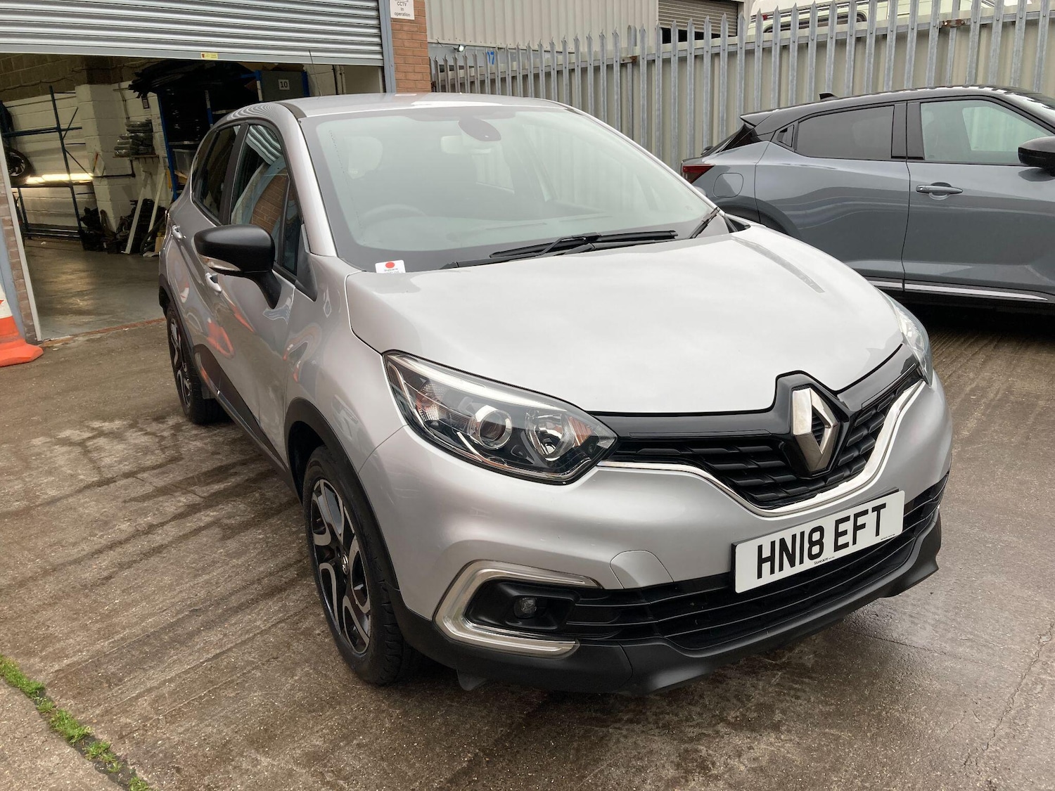 Used Renault Captur 2018 for sale - 76498708: Photo 16