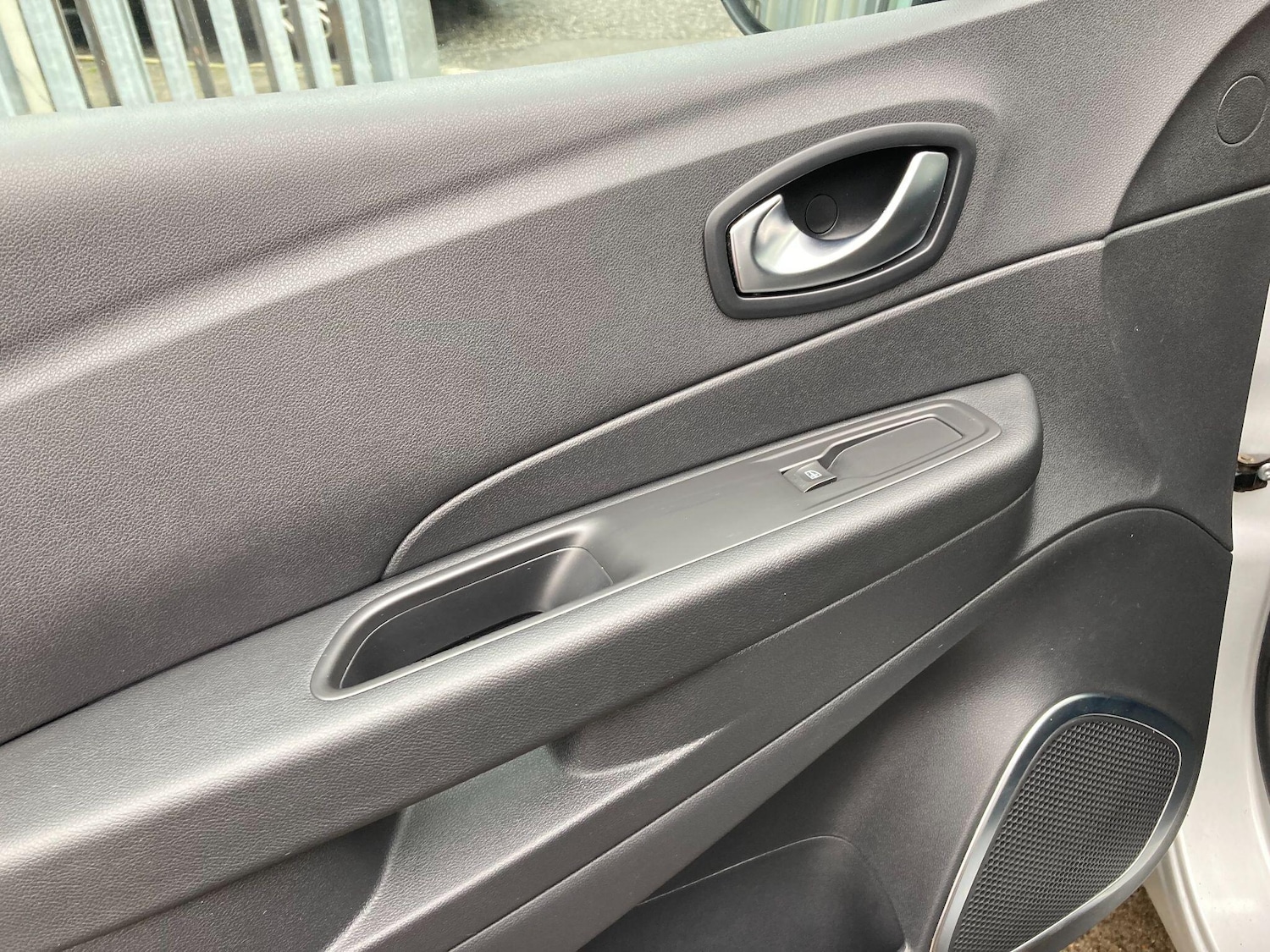 Used Renault Captur 2018 for sale - 76498708: Photo 32