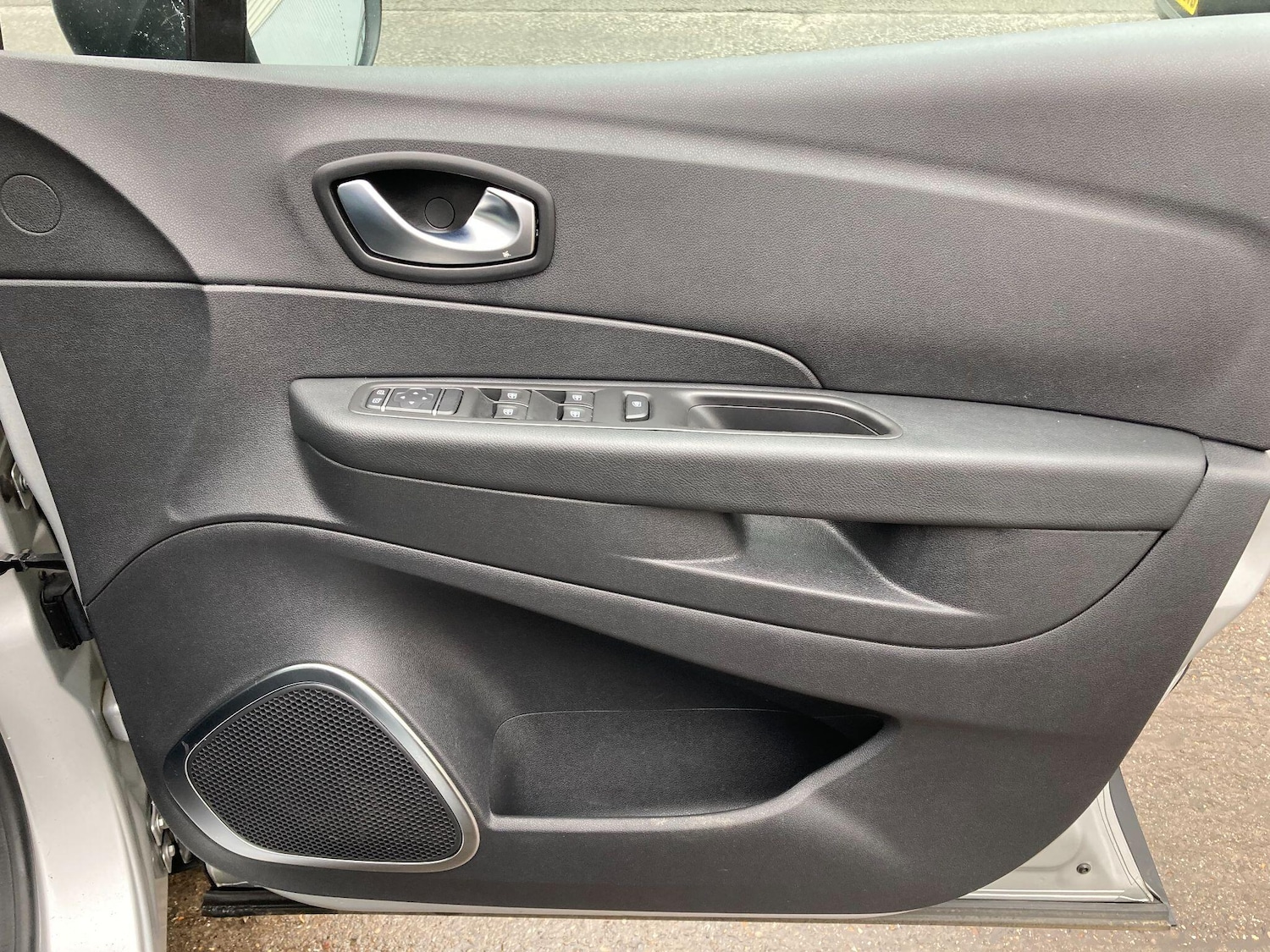 Used Renault Captur 2018 for sale - 76498708: Photo 44