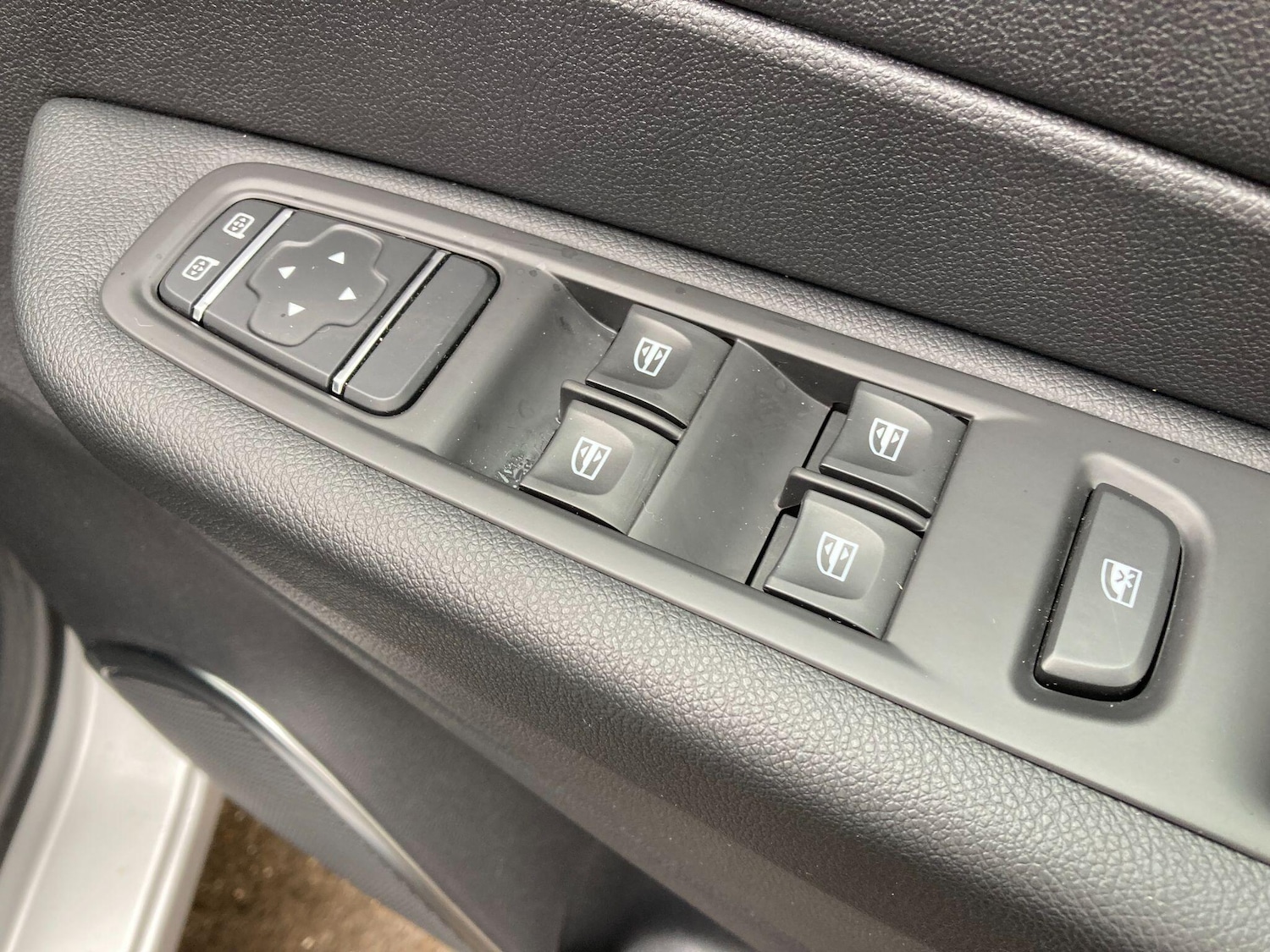 Used Renault Captur 2018 for sale - 76498708: Photo 45