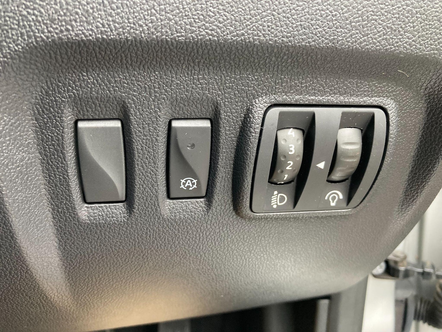 Used Renault Captur 2018 for sale - 76498708: Photo 49