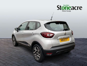 Used Renault Captur 2018 for sale - 76498708: Photo