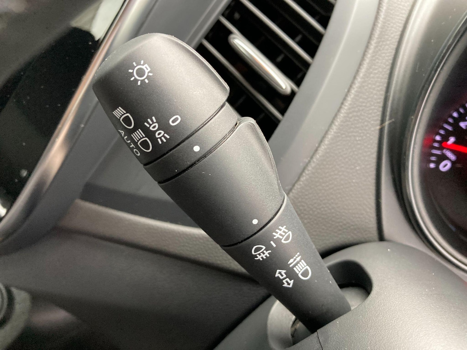 Used Renault Captur 2018 for sale - 76498708: Photo 54