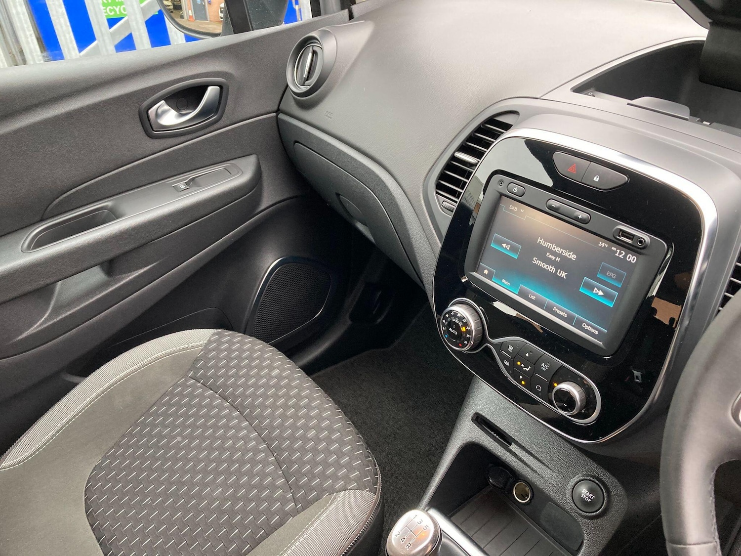 Used Renault Captur 2018 for sale - 76498708: Photo 62