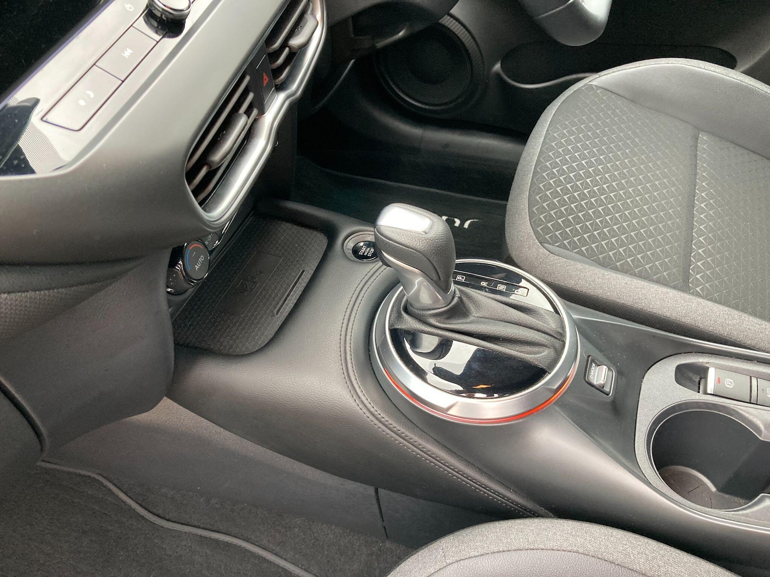 Used Nissan Juke 2024 for sale - 76499420: Photo 30