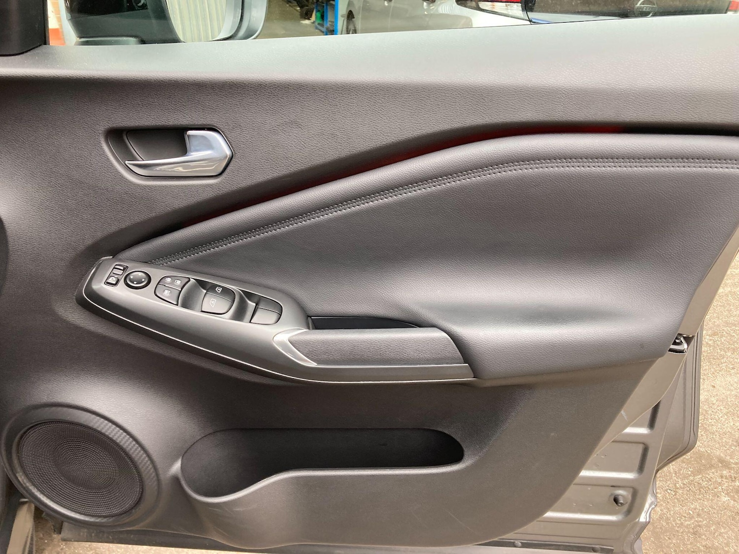 Used Nissan Juke 2024 for sale - 76499420: Photo 44