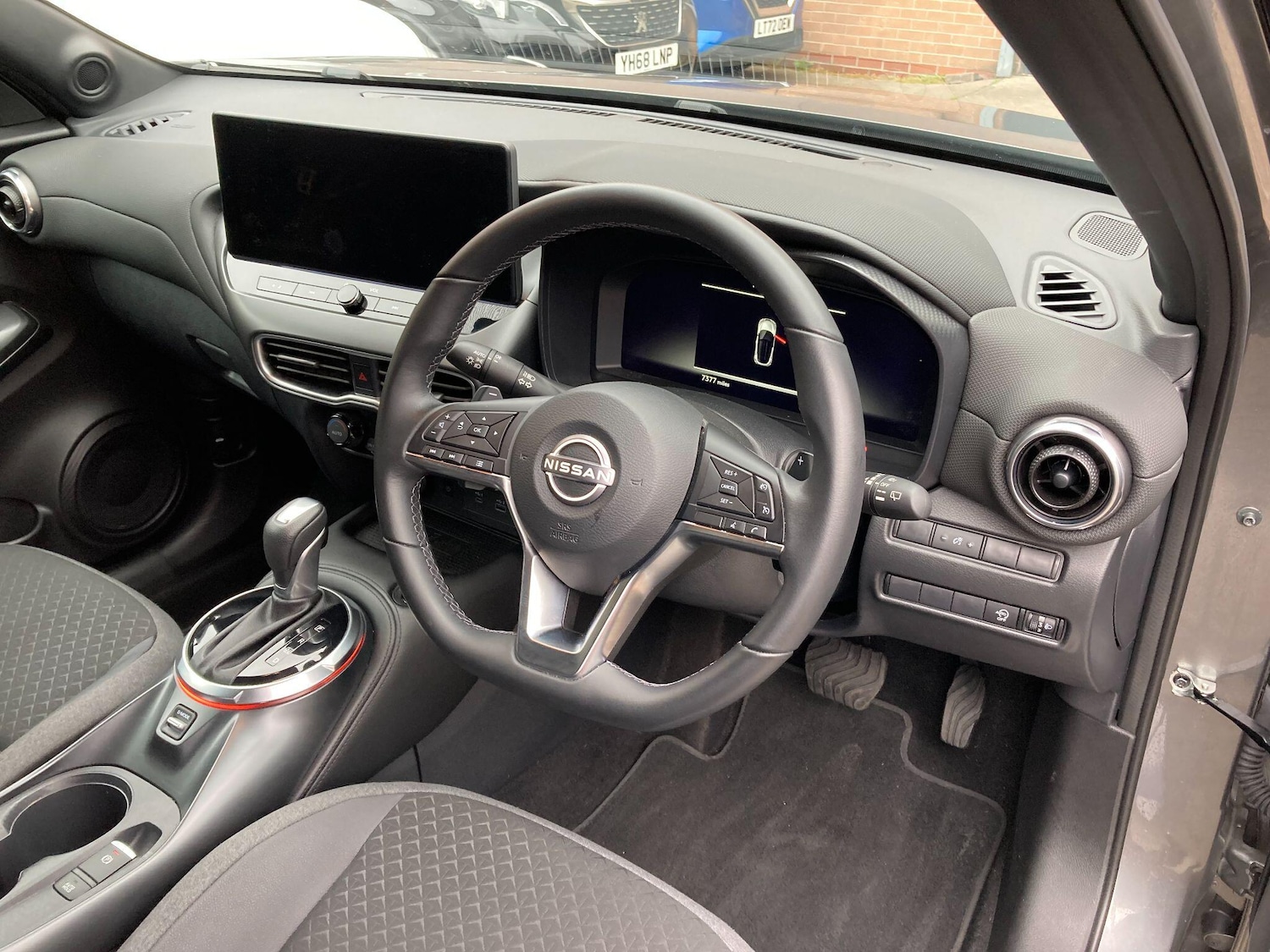Used Nissan Juke 2024 for sale - 76499420: Photo 50