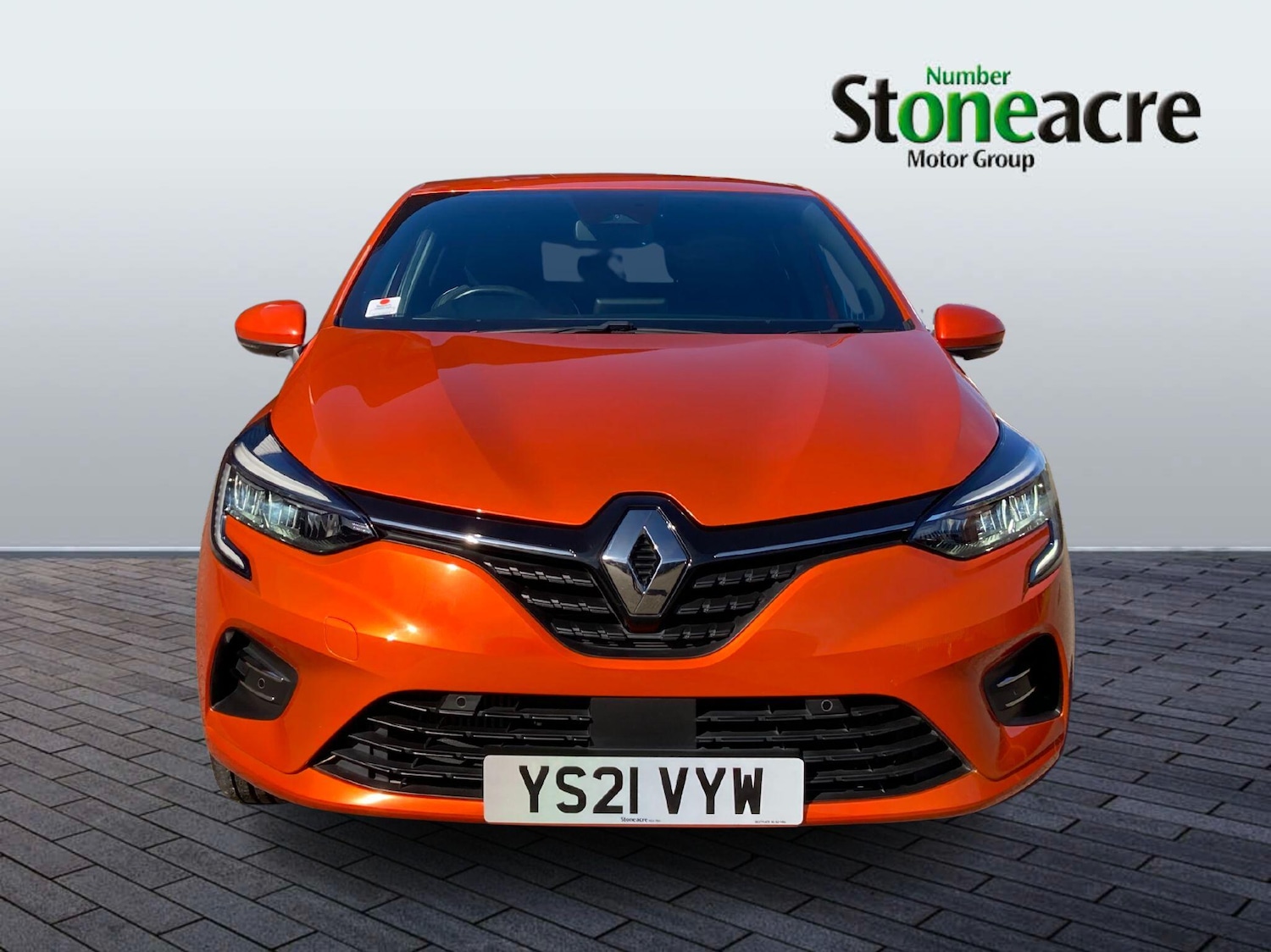 Used Renault Clio 2021 for sale - 76136355: Photo 2