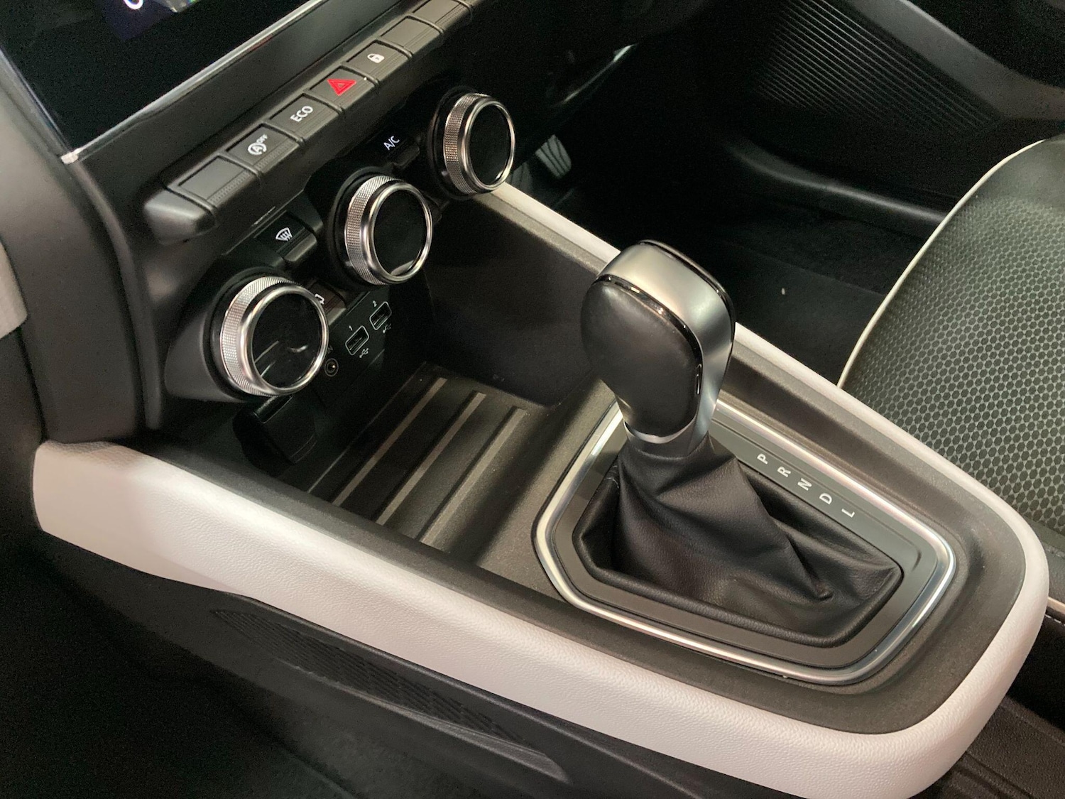 Used Renault Clio 2021 for sale - 76136355: Photo 31