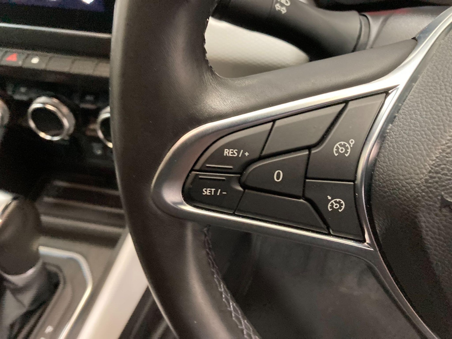 Used Renault Clio 2021 for sale - 76136355: Photo 52