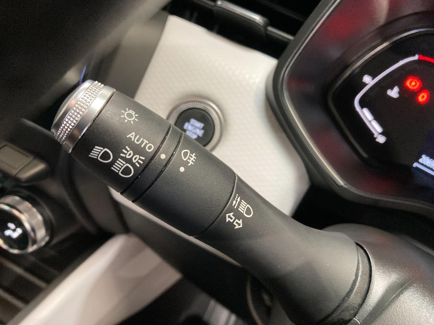 Used Renault Clio 2021 for sale - 76136355: Photo 55