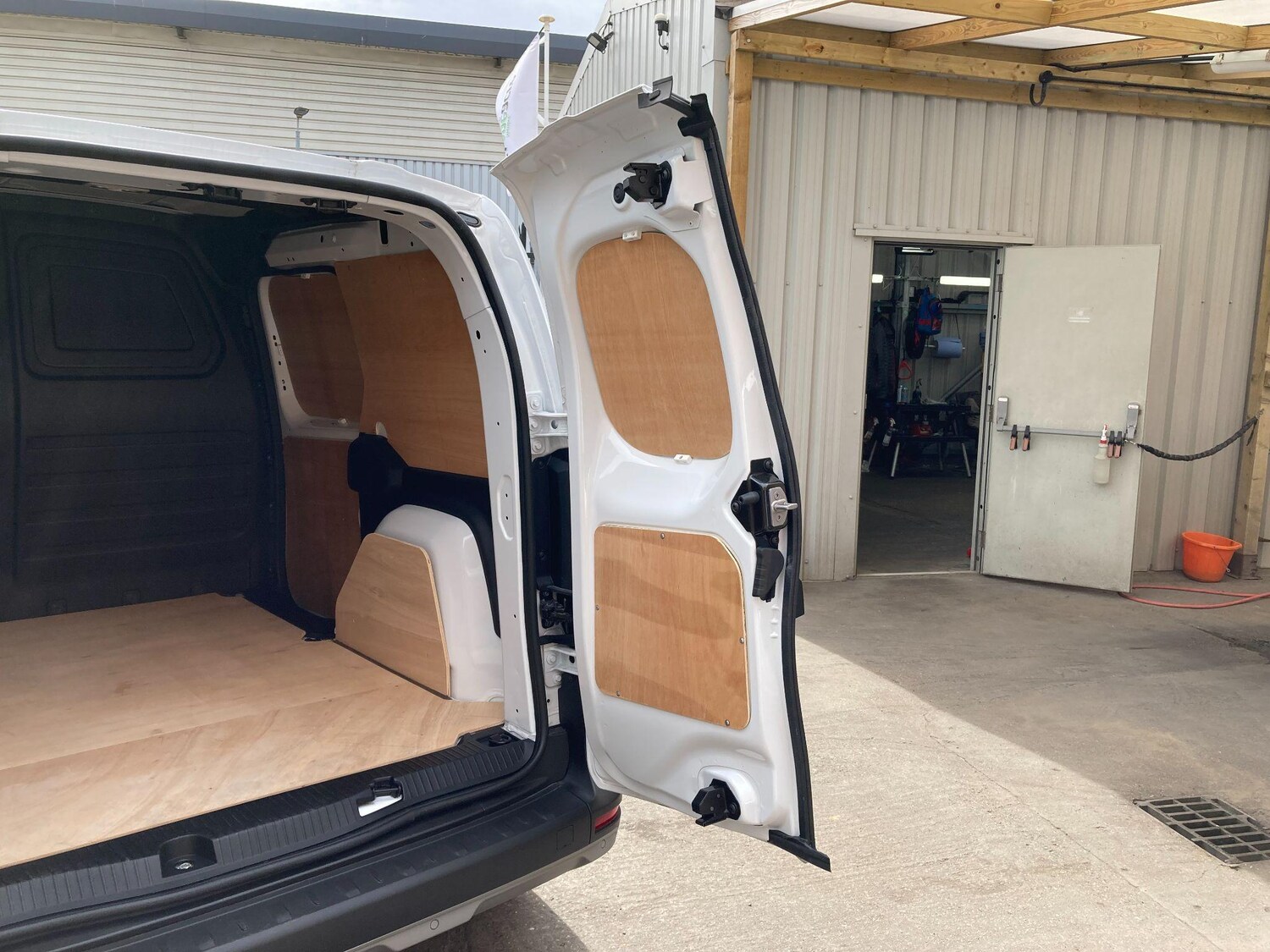 Used Nissan Other 2024 for sale - 77320924: Photo 32