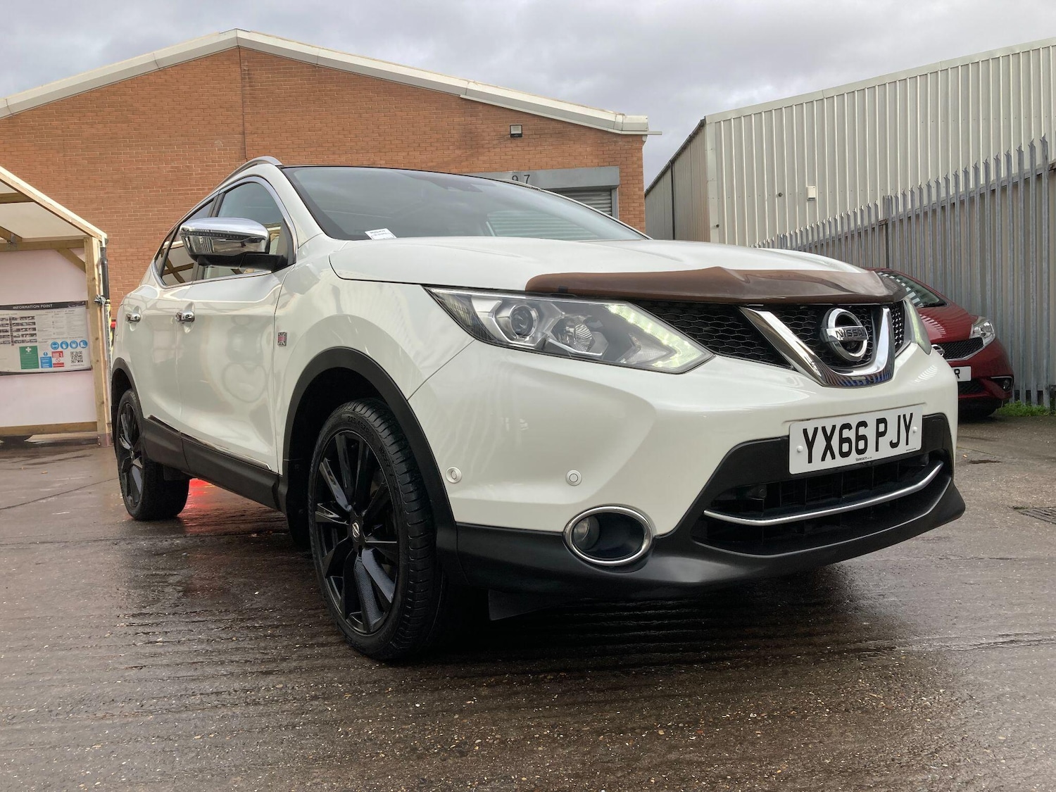 Used Nissan Qashqai 2017 for sale - 76538891: Photo 18